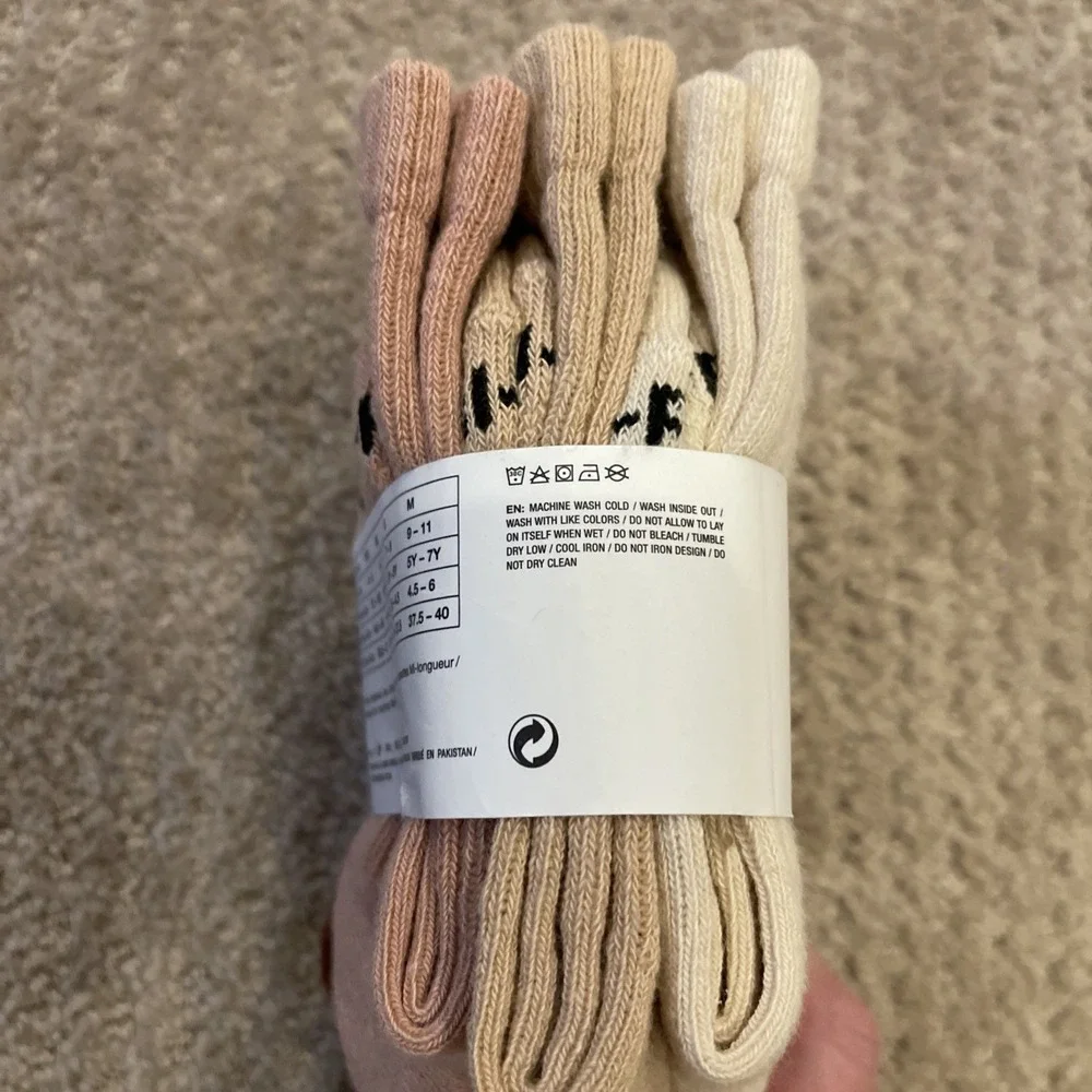 Nike Youth Size 10C-3Y Dri-Fit 6 Pairs Cushioned Crew Socks XS 5-7 Natural Brown